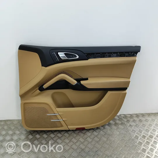 Porsche Cayenne (92A) Tapicerka / Komplet 7P5863239DE