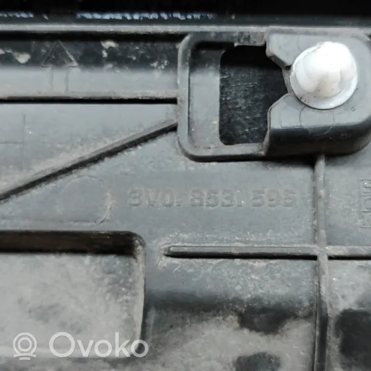 Skoda Superb B8 (3V) Listón embellecedor de la puerta delantera (moldura) 3V0853595