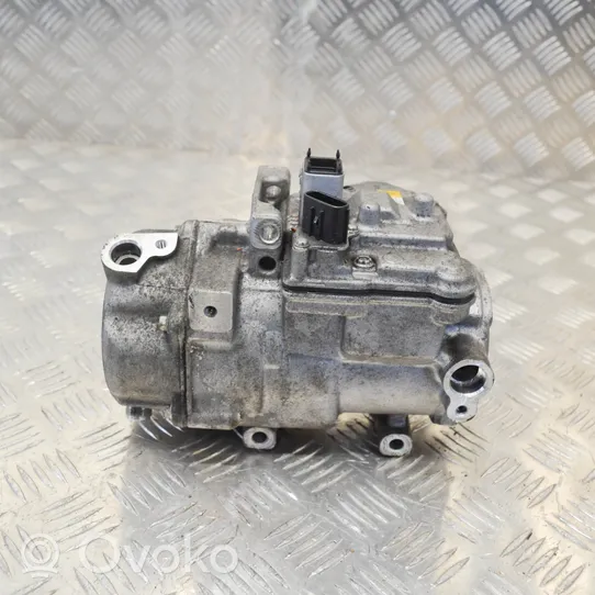 Toyota RAV 4 (XA40) Ilmastointilaitteen kompressorin pumppu (A/C) ES27C