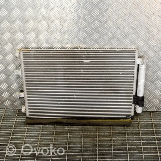 Ford Focus Radiateur condenseur de climatisation M13480