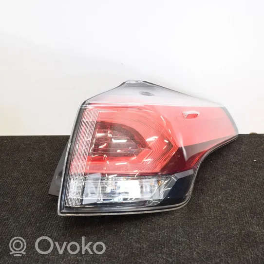 Toyota RAV 4 (XA40) Lampa tylna 8155042201