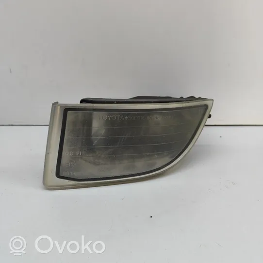 Toyota Land Cruiser (J120) Światło przeciwmgłowe przednie 8122160070