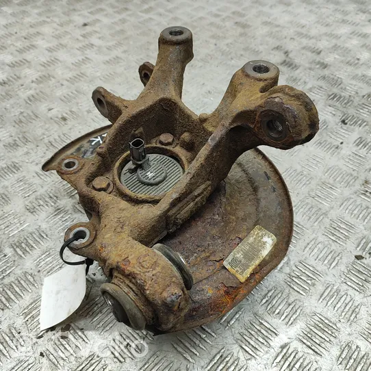 Toyota Auris E180 Cubo de rueda trasera 4230502140