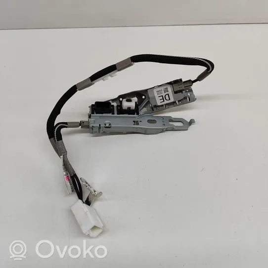 Lexus UX GPS-pystyantenni 8610176C90