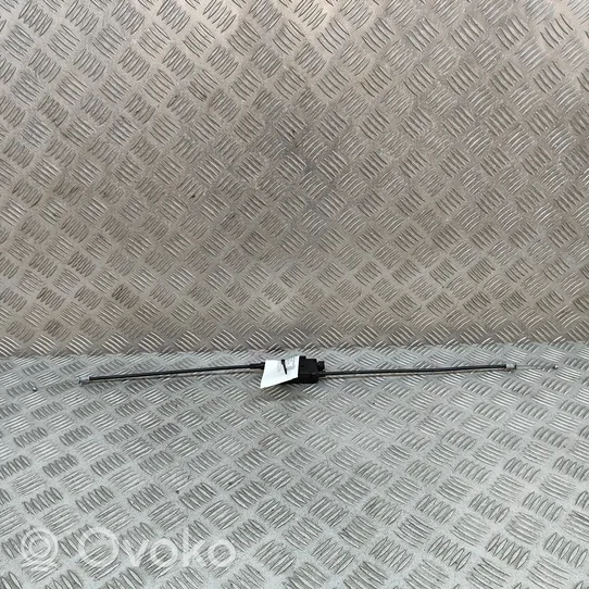 Audi A1 Troselis variklio dangčio spynos 82A823531