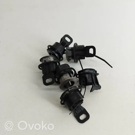 Toyota Auris E180 Supporto anteriore per il sensore di parcheggio (PDC) 8934802010