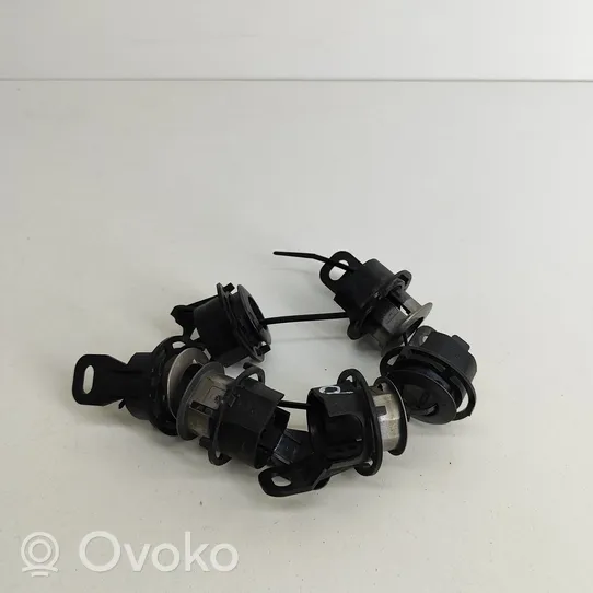 Toyota Auris E180 Priekšpusē parkošanās sensora (PDC) sensors (-i) 8934802010