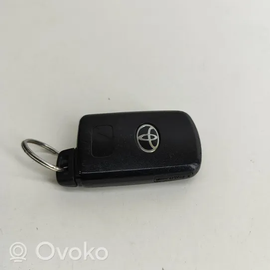 Toyota Auris E180 Virta-avain/kortti 899040D130