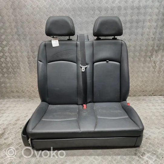 Mercedes-Benz Vito Viano W639 Asiento delantero del pasajero A0009105934