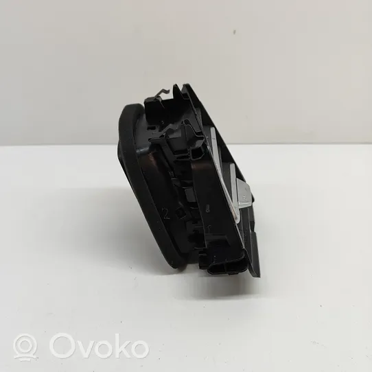 Audi Q4 Sportback e-tron Dysze / Kratki nawiewu deski rozdzielczej 89C820901