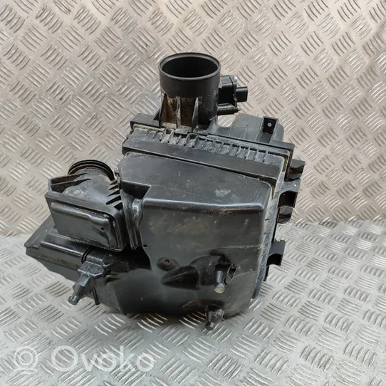 Nissan NP300 Boîtier de filtre à air 93450753