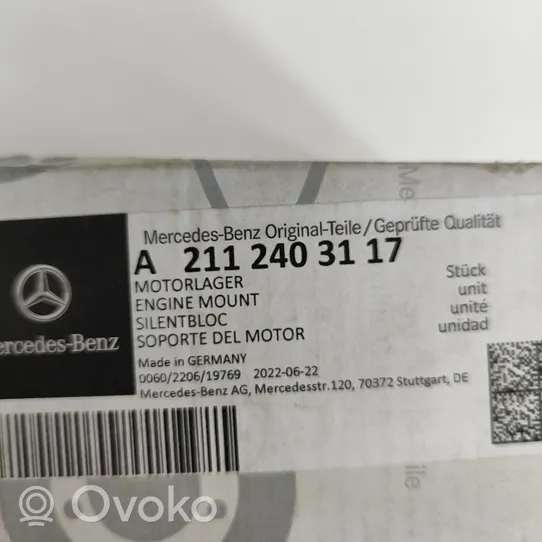 Mercedes-Benz E W211 Wspornik / Mocowanie silnika A2112403117