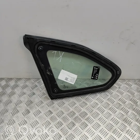 BMW X1 F48 F49 Fenêtre latérale avant / vitre triangulaire 7349648