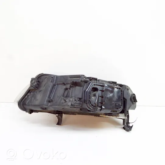 Audi A6 S6 C6 4F Lampa przednia 5DV008290