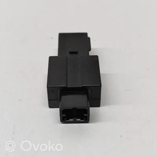 Seat Tarraco USB socket connector 5U0035726