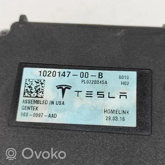 Tesla Model X Altri dispositivi 102014700B