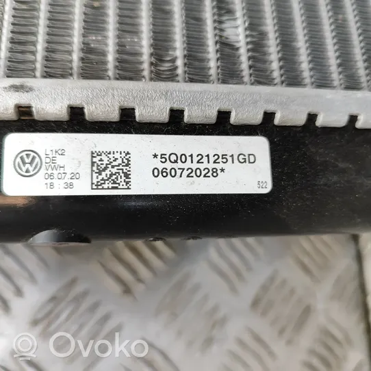 Skoda Karoq Dzesēšanas šķidruma radiators 5Q0121251GD