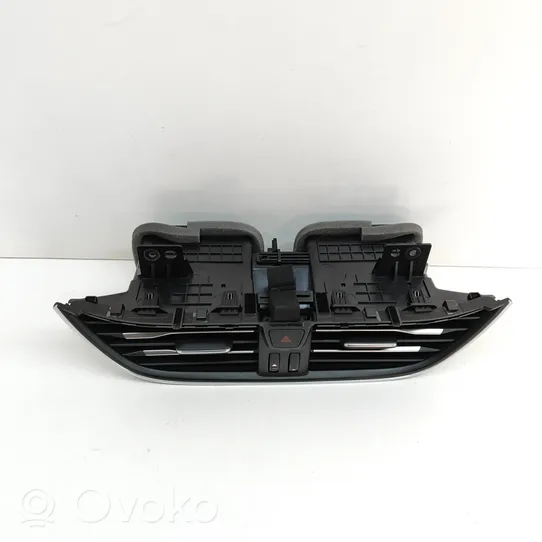 Ford Focus Lango oro grotelės JX7B19K617BP