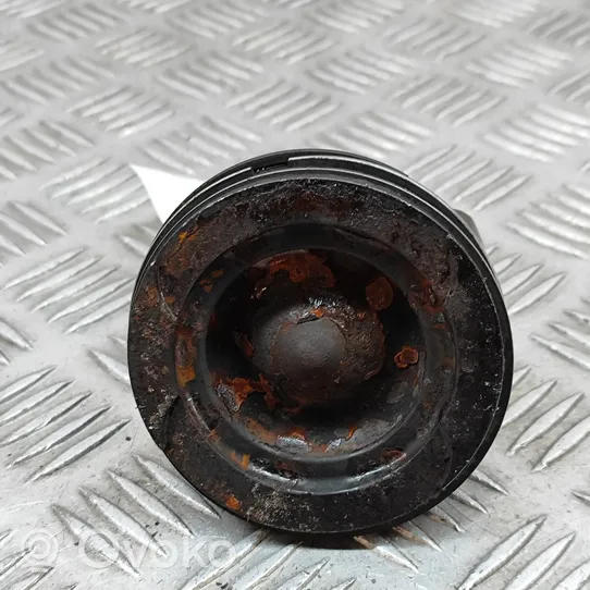 Mercedes-Benz E W213 Piston 082318