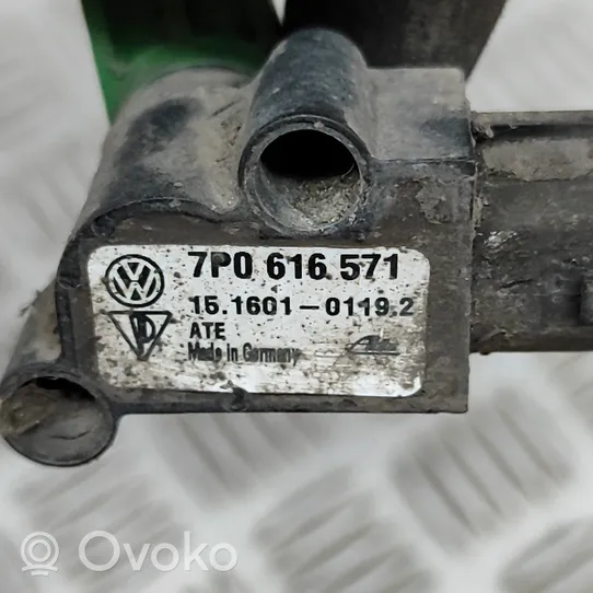 Volkswagen Touareg II Galinės pakabos aukščio daviklis 7P0616571