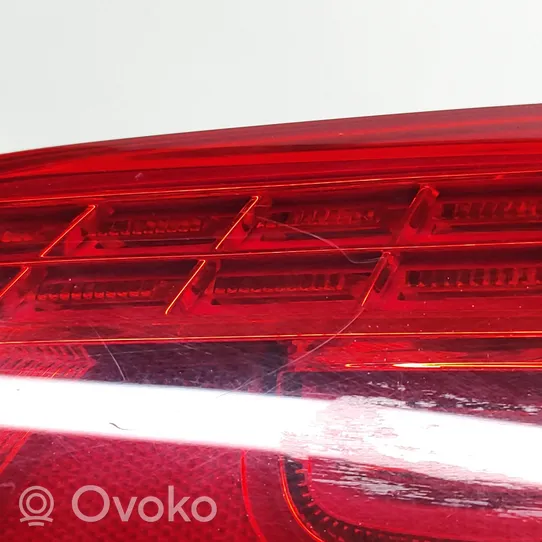 Volkswagen Touareg II Tailgate rear/tail lights 7P6945308