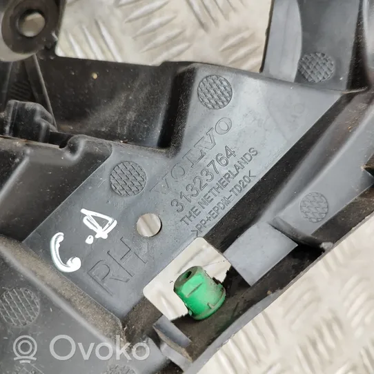 Volvo XC60 Uchwyt / Mocowanie zderzaka tylnego 31323764