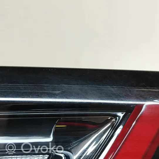 Tesla Model Y Luci posteriori del portellone del bagagliaio 150208900C
