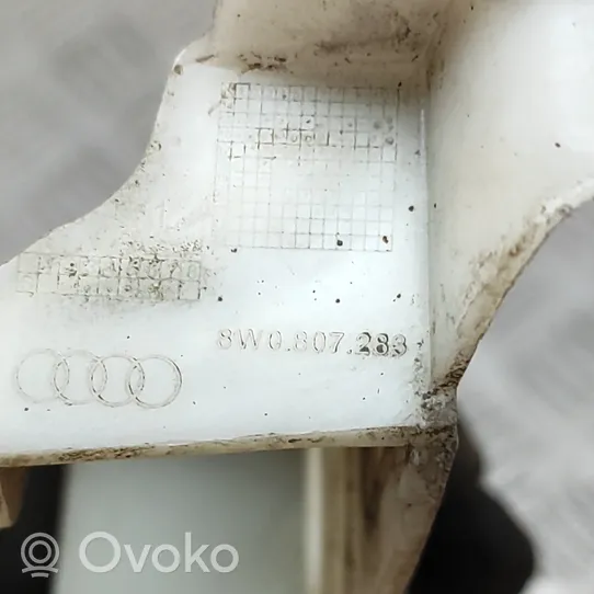 Audi A4 S4 B9 Uchwyt / Mocowanie zderzaka przedniego 8W0807283