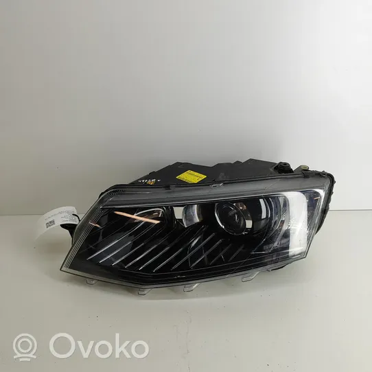 Skoda Octavia Mk3 (5E) Lampa przednia 5E1941015B