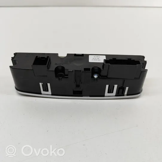 Audi E-tron GT Przełącznik / Włącznik nawiewu dmuchawy 4K0919158A