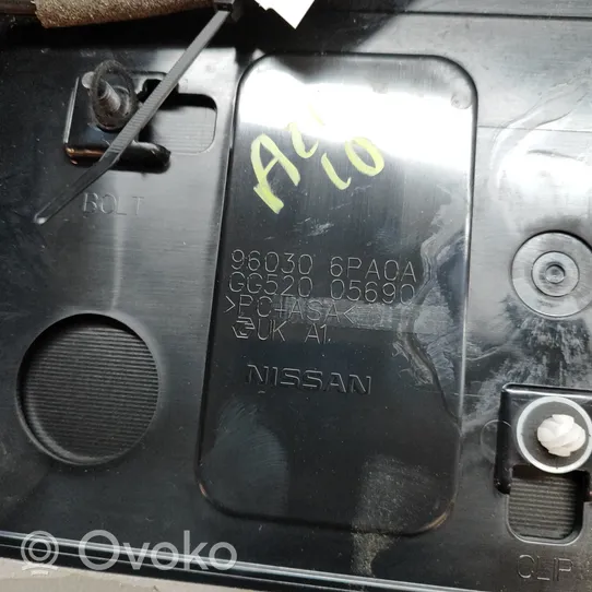 Nissan Juke II F16 Takaluukun/tavaratilan spoileri 960306PA0A