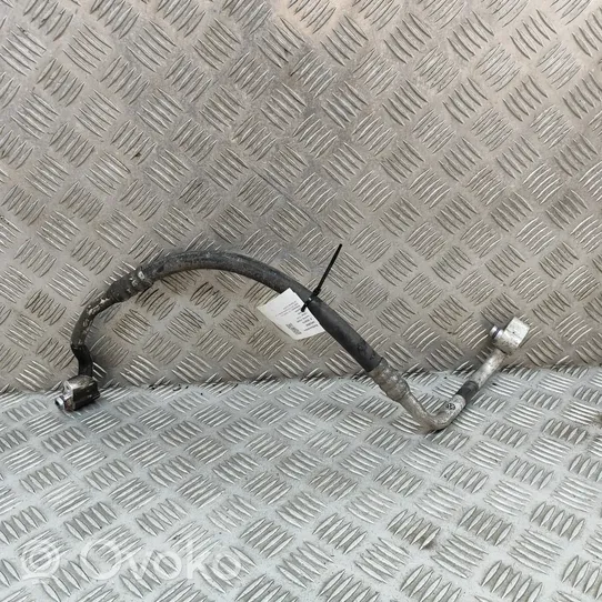 Volkswagen Touareg II Air conditioning (A/C) pipe/hose 7P0820721D