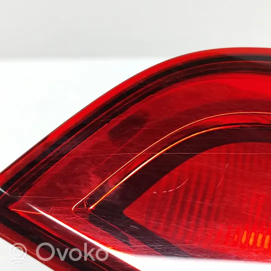 Audi A3 S3 8V Lampy tylnej klapy bagażnika 8V4945076