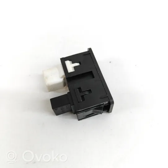 BMW 3 GT F34 AUX in-socket connector 9229246