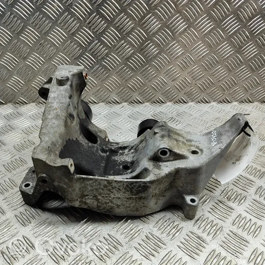 BMW 1 E81 E87 Support de générateur / alternateur 7802639