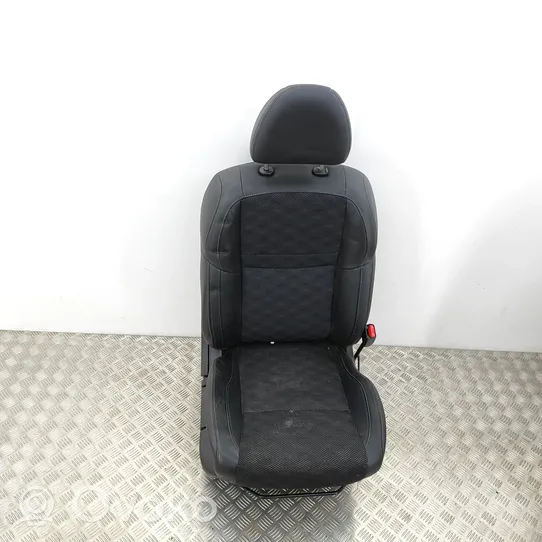 Nissan Qashqai Kit intérieur 829224EA1A