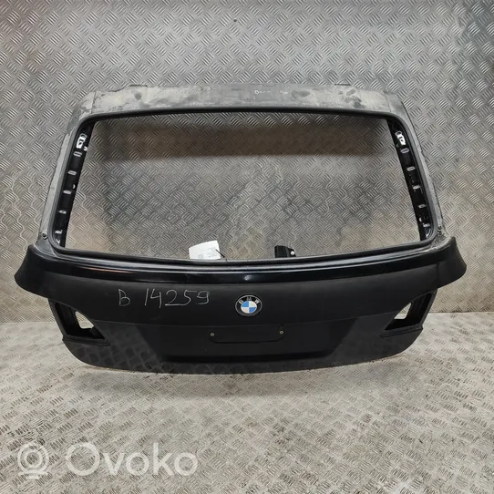 BMW 5 E60 E61 Takaluukun/tavaratilan kansi 7130799