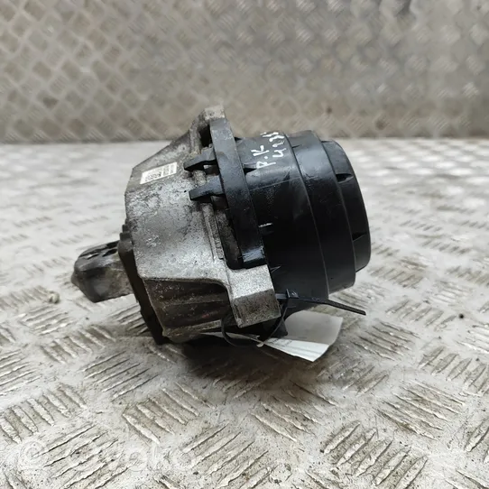 BMW 5 G30 G31 Support de moteur, coussinet 6878247