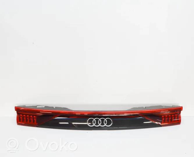 Audi Q8 Galinis žibintas kėbule 4M8945095P