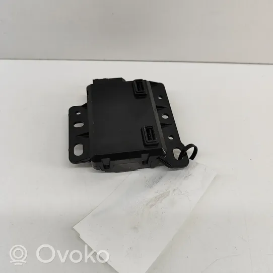 Tesla Model 3 Centralina USB 109329500A