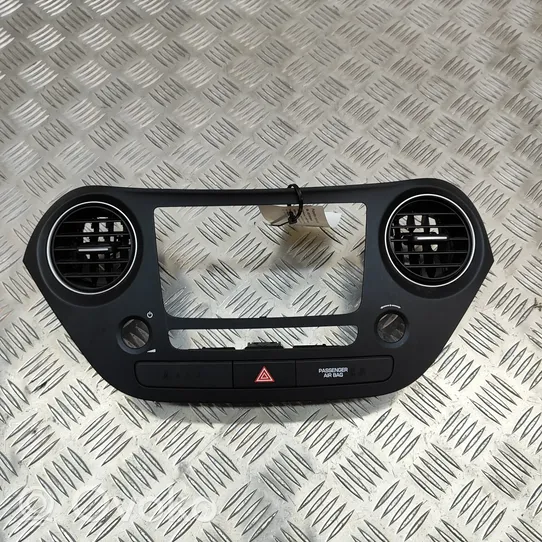 Hyundai i10 Garniture, panneau de grille d'aération 84740B4900