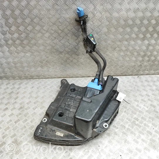 Audi A4 S4 B9 Zbiornik płynu AdBlue 8W0131963B