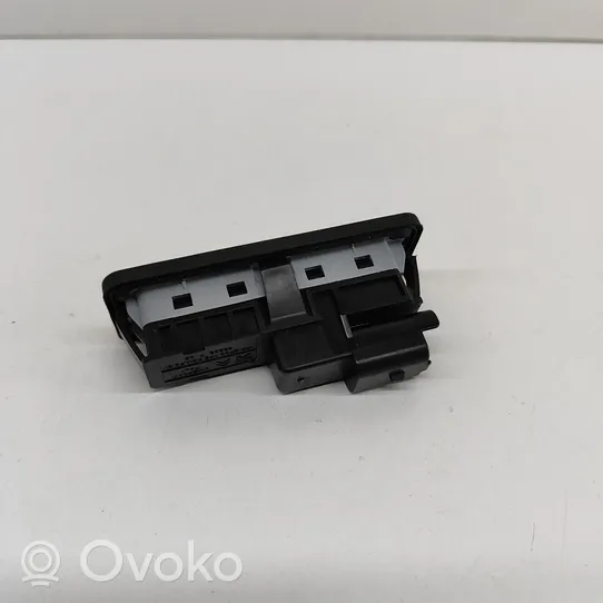 Citroen C3 Takaluukun avauskytkimen painike/kytkin 9827560380