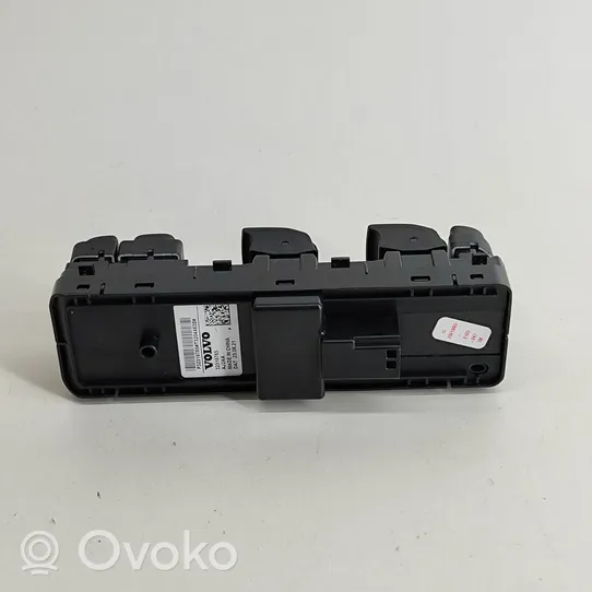 Volvo XC40 Interruttore di controllo dell’alzacristalli elettrico 32319765