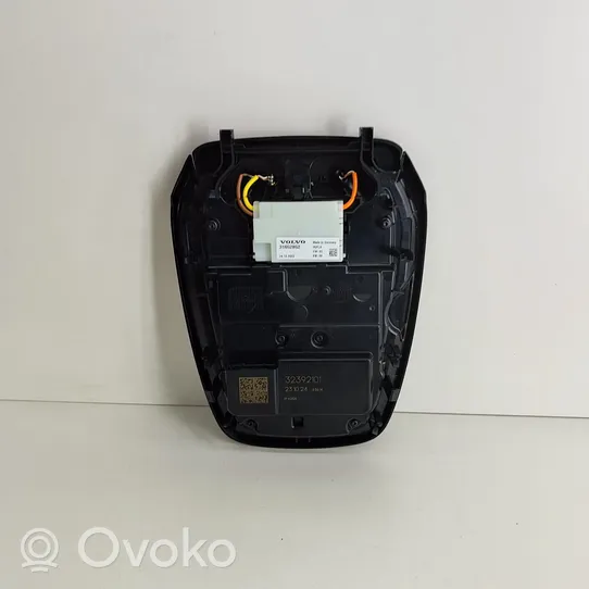 Volvo XC40 Illuminazione sedili anteriori 32392101