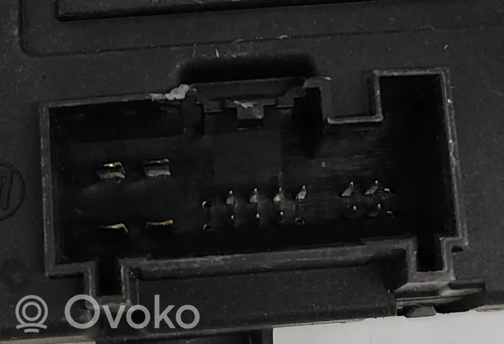 Volvo XC60 Durvju vadības bloks 31343464