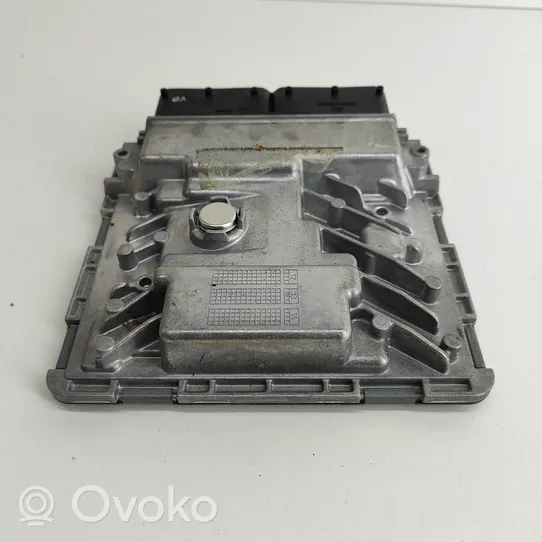 Audi A5 8T 8F Variklio valdymo blokas 8T2907115