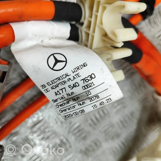 Mercedes-Benz CLA C118 X118 Convertisseur / inversion de tension inverseur A1779008815