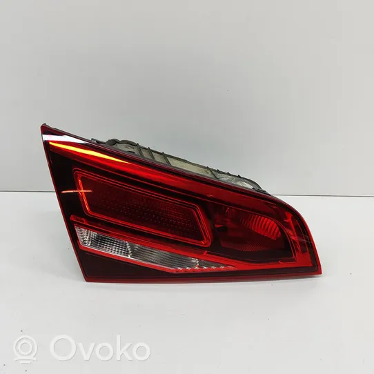 Audi A3 S3 8P Tailgate rear/tail lights 8V4945075