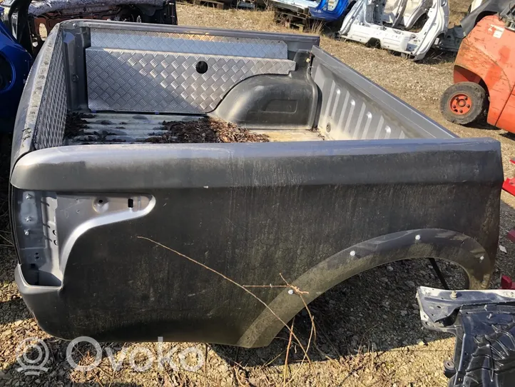 Mitsubishi L200 Rear bodywork 